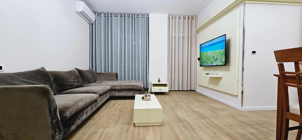 Discover From Our 3-room With Free Parking-komuna E Parisit Tirana